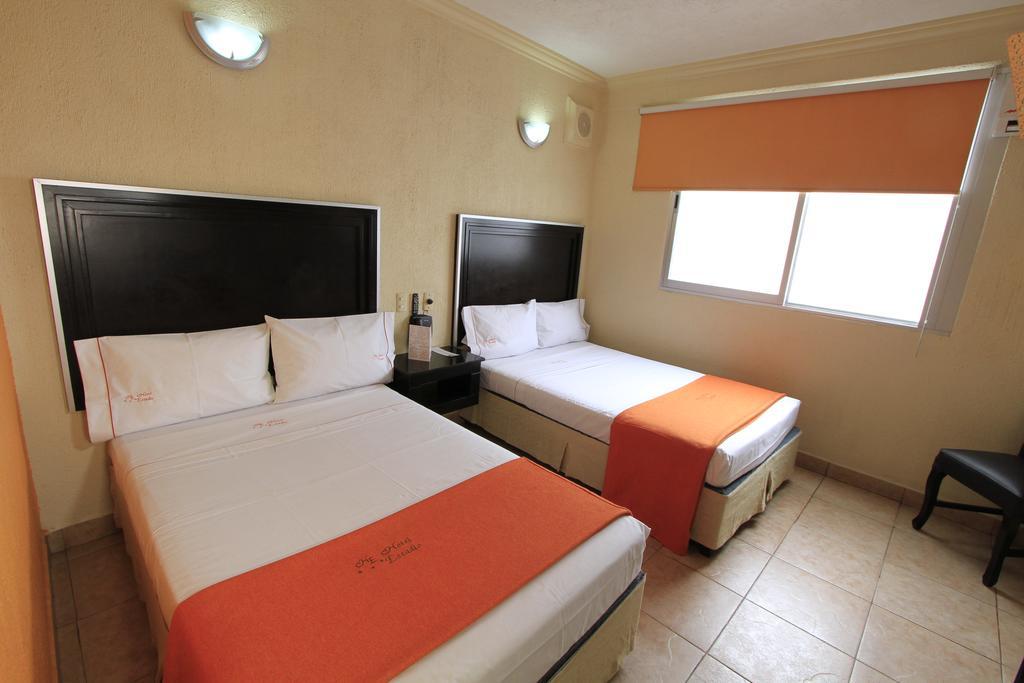 Hotel Estadio غوادالاجارا الغرفة الصورة
