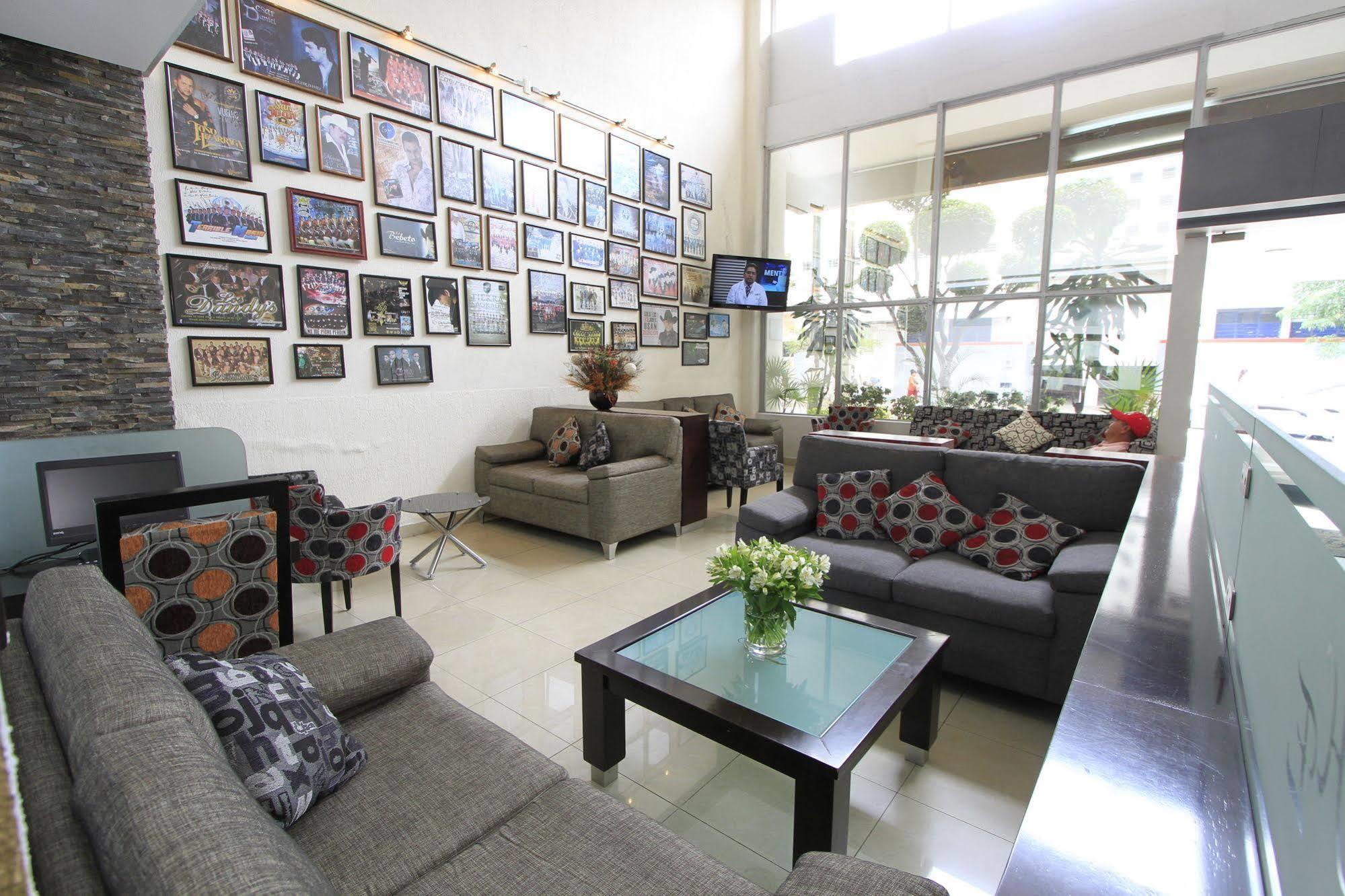 Hotel Estadio غوادالاجارا المظهر الخارجي الصورة
